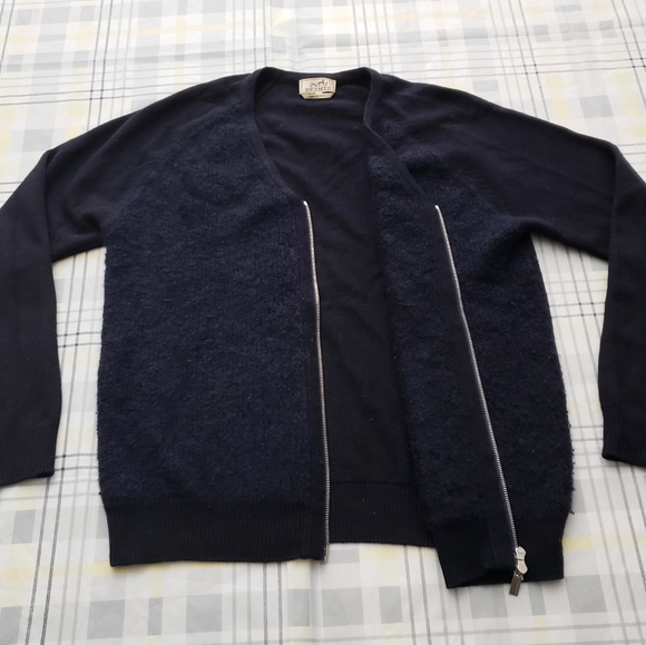 ‼️SOLD‼️ Vintage Hermes Cashmere Sweater Full Zip - Picture 6 of 16